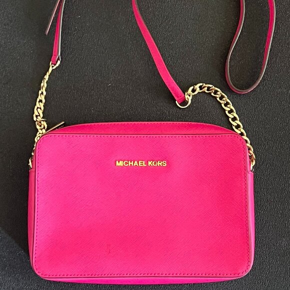 Michael Kors Fucsia Jet Set Travel Large Crossbody - Picture 1 of 3